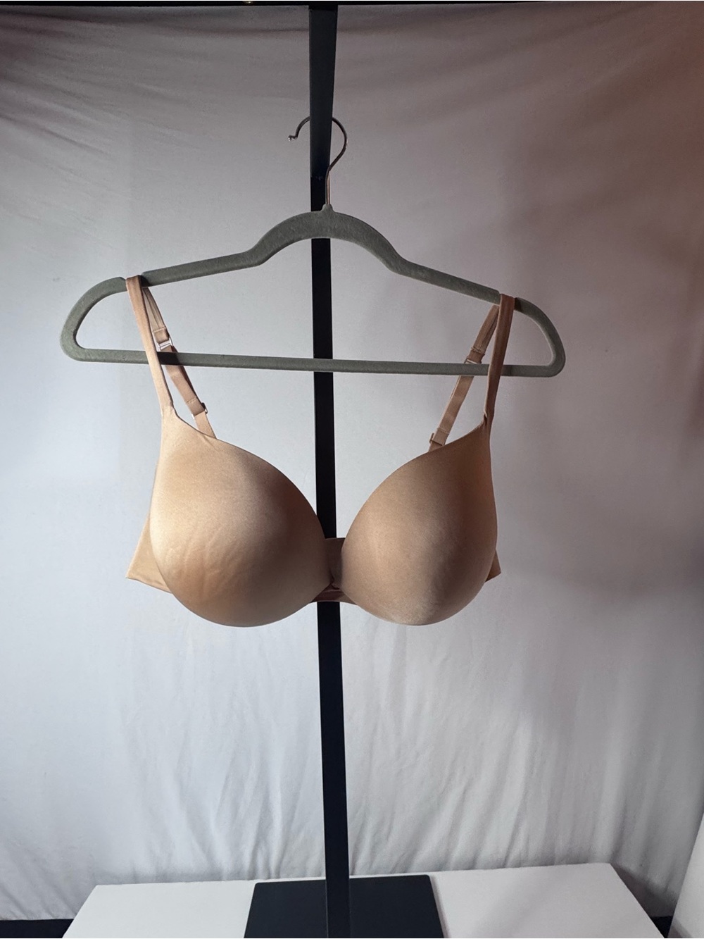 Skims 38C Beige push-up bra